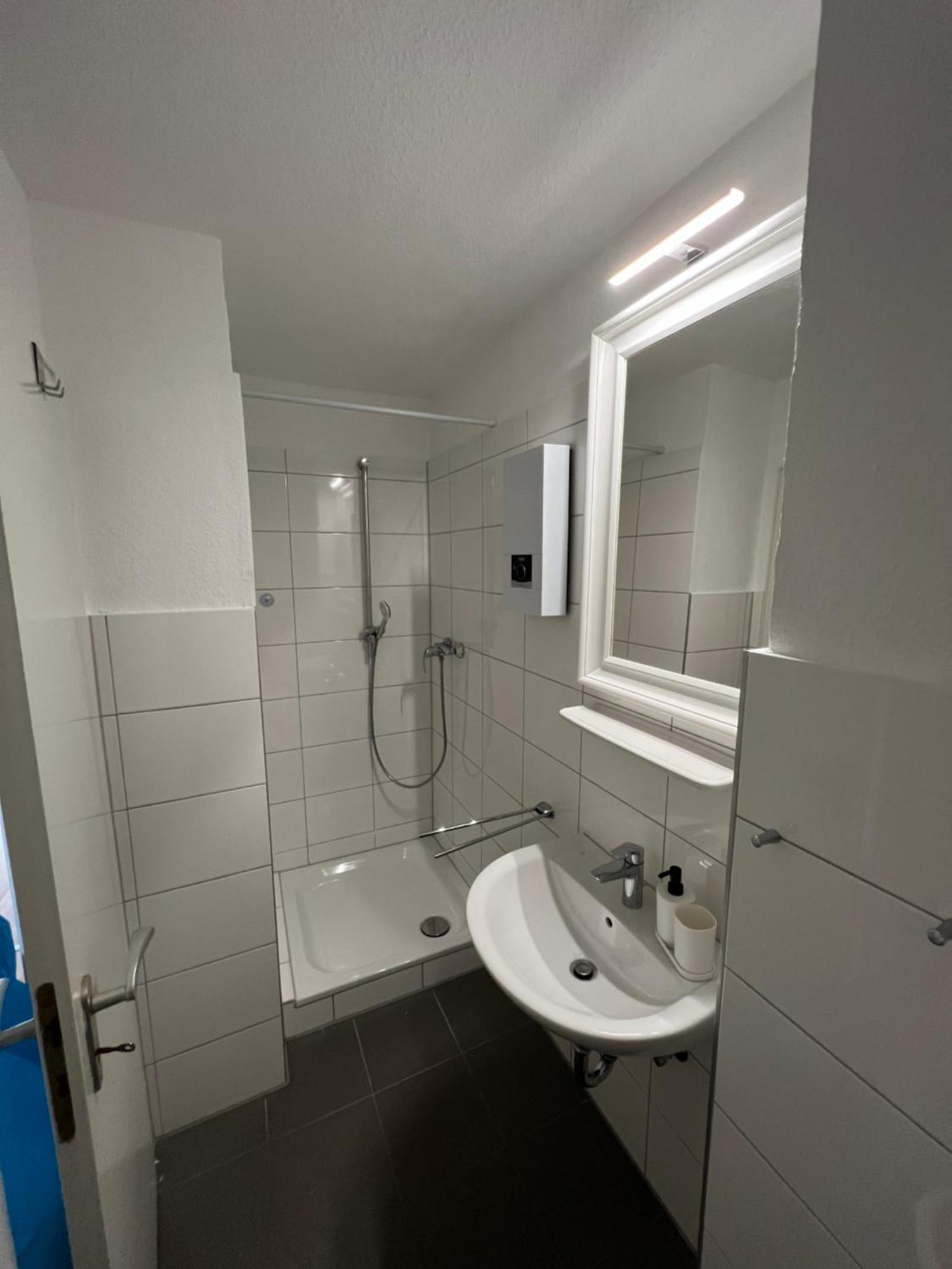 Emas4 Wohnung Mit 2 Einzelbetten, Kueche Krefeld Bagian luar foto